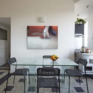 Casa Di Franco Navigli , Milán Italia