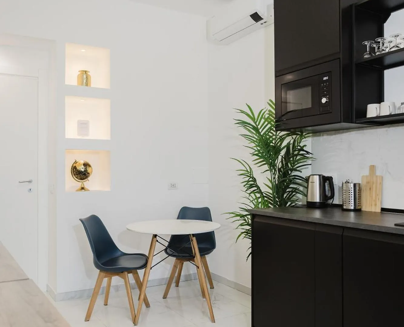 Bed & Breakfast B&B Best Hostel Milano Italy